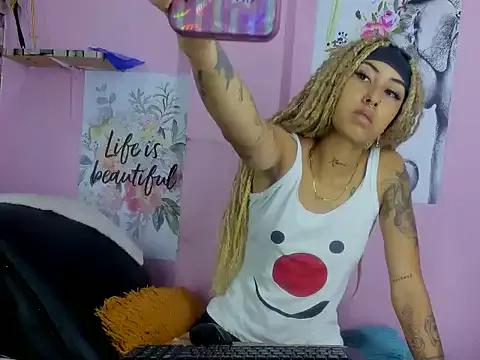 Alaiaevans01 from StripChat is Freechat