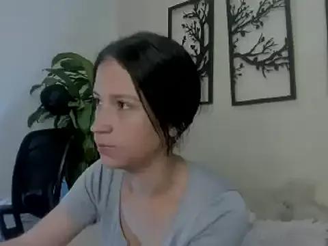 alana_collinss from StripChat is Freechat