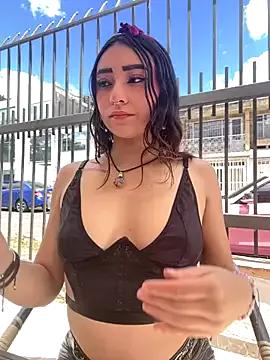 AlannaPink_ from StripChat is Freechat