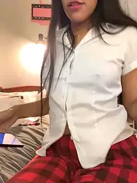 AleFantasy00001Peru from StripChat is Freechat