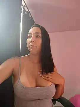 AlejaC29 webcams show profile image 