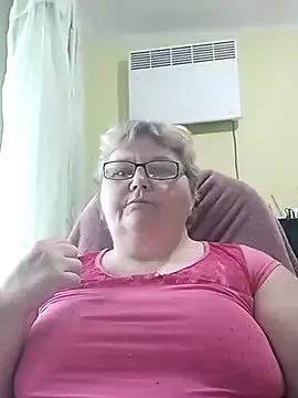 AlenushkaGold from StripChat is Freechat