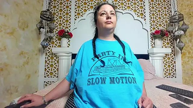 AleshaArabian from StripChat is Freechat