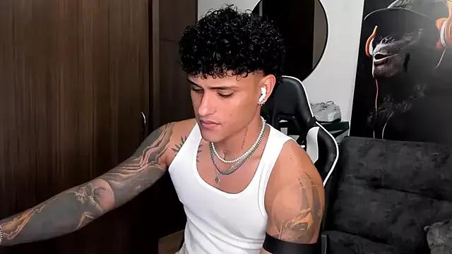 Alessandro_Vanni from StripChat is Freechat