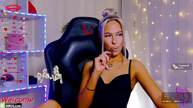 Check-out our cam rooms range and converse on a personal level with our delicious livecams streamers, showing off their spicy curves and toys.