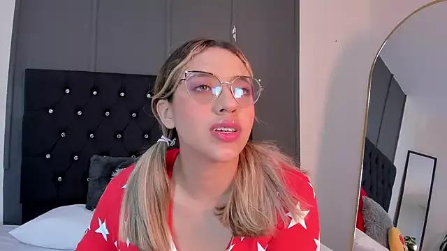 Alexa__Blue from StripChat is Freechat