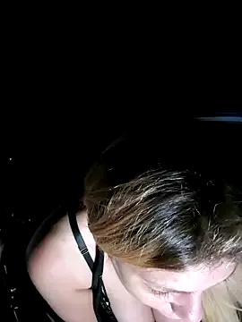 AlexAlice12 from StripChat is Freechat