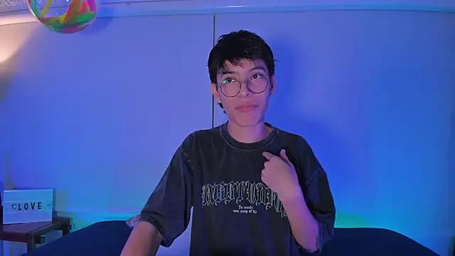 alexandersawyer from StripChat is Freechat