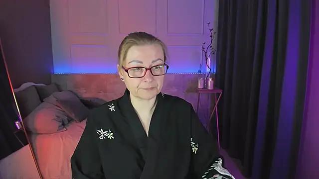 AlexandraKind from StripChat is Freechat