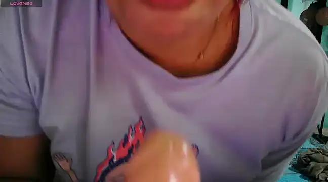 alexandraluv from StripChat is Freechat