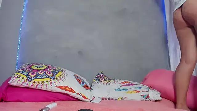 Check-out our cam rooms range and converse on a personal level with our delicious livecams streamers, showing off their spicy curves and toys.