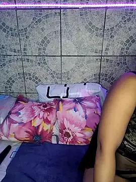 alexis_skyy from StripChat is Freechat