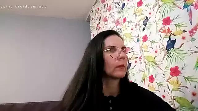 AlfejiRise from StripChat is Freechat