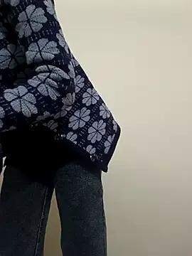 Alia-00 from StripChat is Freechat