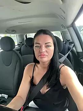 AlianaBent from StripChat is Freechat