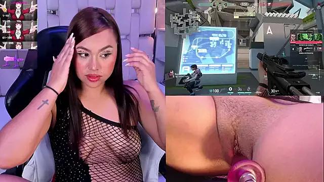 Check-out our cam rooms range and converse on a personal level with our delicious livecams streamers, showing off their spicy curves and toys.