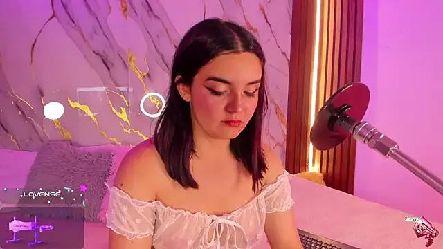 alicecute77 from StripChat is Freechat