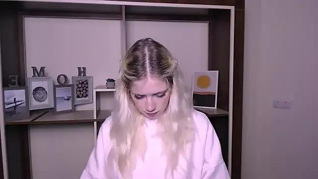 AliceHotty_ from StripChat is Freechat