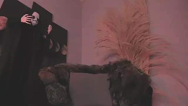 Check-out our cam rooms range and converse on a personal level with our delicious livecams streamers, showing off their spicy curves and toys.