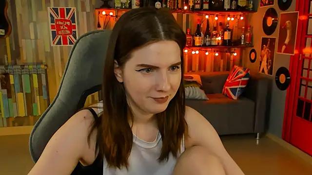 Check-out our cam rooms range and converse on a personal level with our delicious livecams streamers, showing off their spicy curves and toys.