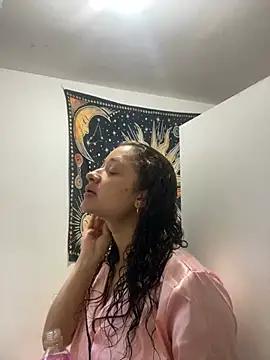 Alicia_ALICIA from StripChat is Freechat
