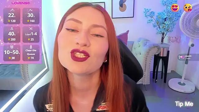 Check-out our cam rooms range and converse on a personal level with our delicious livecams streamers, showing off their spicy curves and toys.