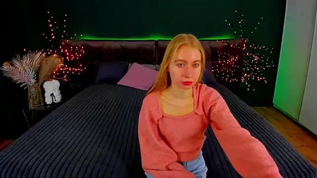 Check-out our cam rooms range and converse on a personal level with our delicious livecams streamers, showing off their spicy curves and toys.