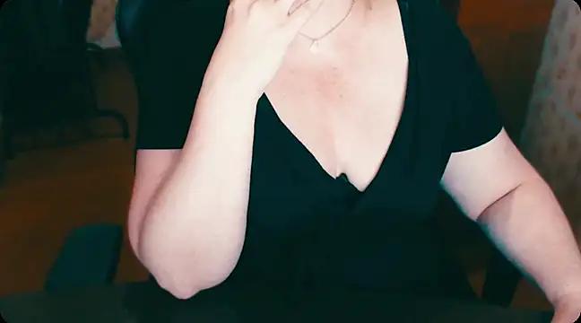 AlisaHot55 from StripChat is Freechat