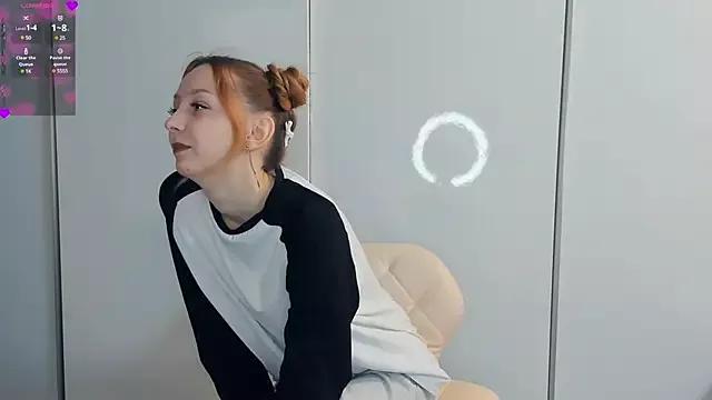 AlishiaSchakel from StripChat is Freechat