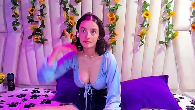 Check-out our cam rooms range and converse on a personal level with our delicious livecams streamers, showing off their spicy curves and toys.