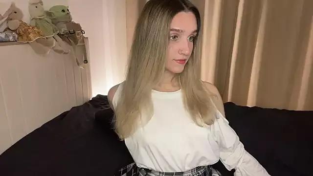 ALISSA-S from StripChat is Freechat