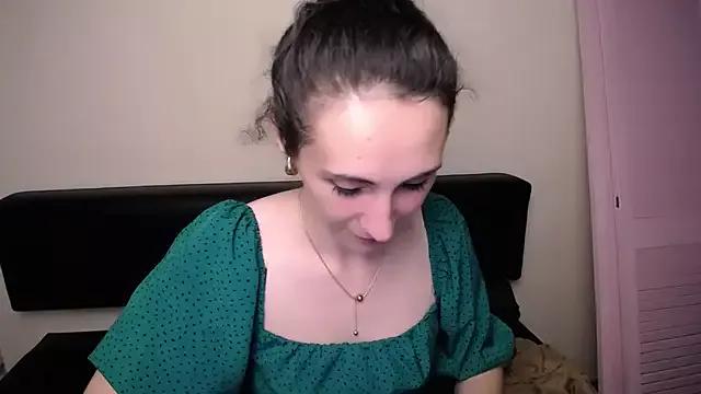 AlissaJersi from StripChat is Freechat