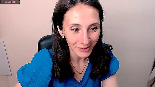 AlissaJersi from StripChat is Freechat