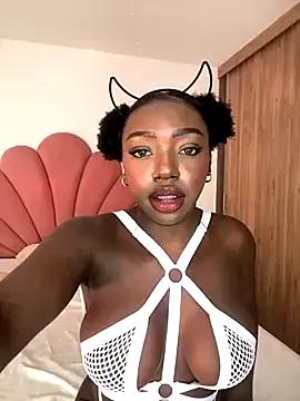 alissradiante1 from StripChat is Freechat