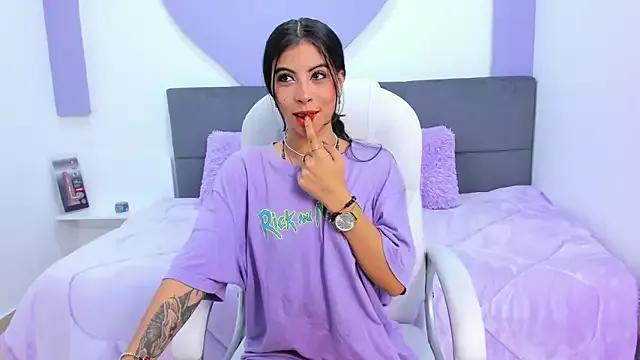 alixxx_skinny from StripChat is Freechat