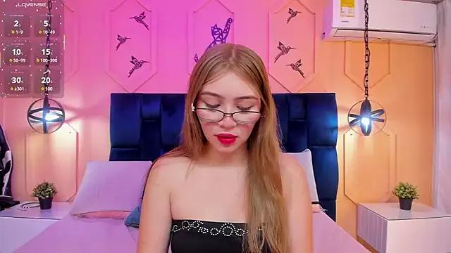 allison_chiaki from StripChat is Freechat