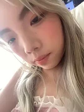 Aloves-21 from StripChat is Freechat