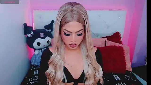 Check-out our cam rooms range and converse on a personal level with our delicious livecams streamers, showing off their spicy curves and toys.