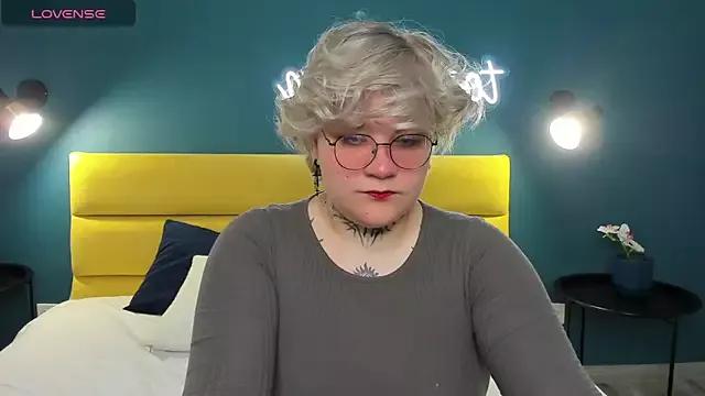 Amanda_Cruzz from StripChat is Freechat