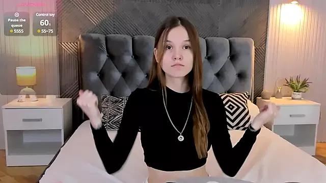 Check-out our cam rooms range and converse on a personal level with our delicious livecams streamers, showing off their spicy curves and toys.