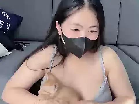 Amelia-babee from StripChat is Freechat