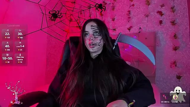 Check-out our cam rooms range and converse on a personal level with our delicious livecams streamers, showing off their spicy curves and toys.