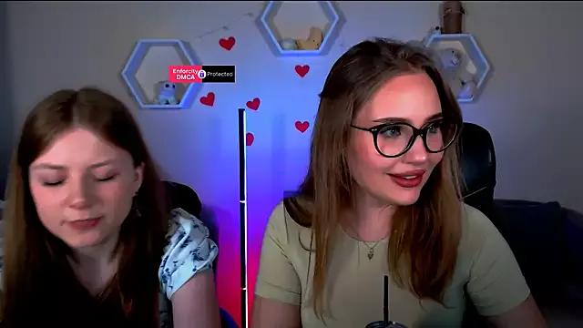 amelia_shiny_ from StripChat is Freechat