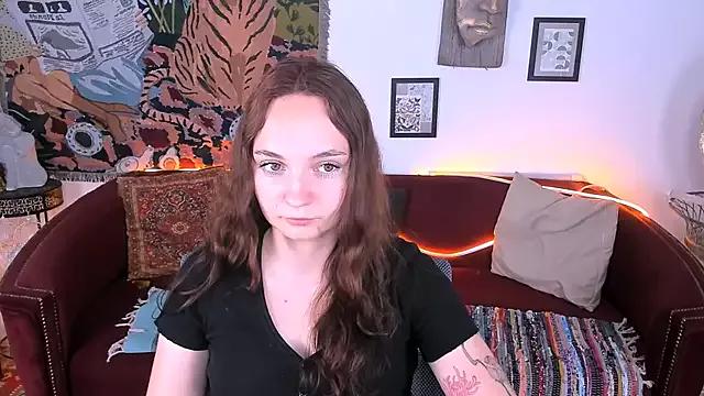 ameliaglamour from StripChat is Freechat