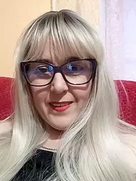 Amelialove42 from StripChat is Freechat