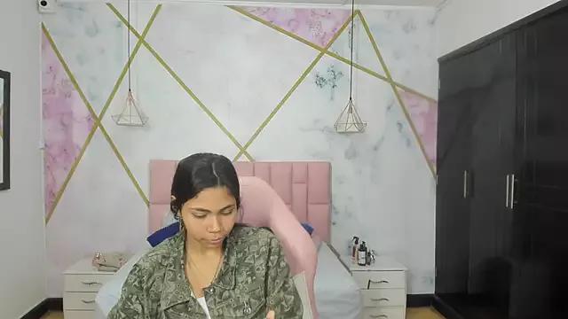 ammywood_9 from StripChat is Freechat
