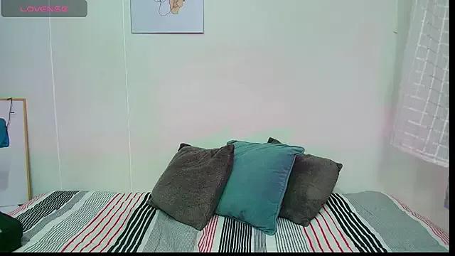 AmyBlue_ from StripChat is Freechat