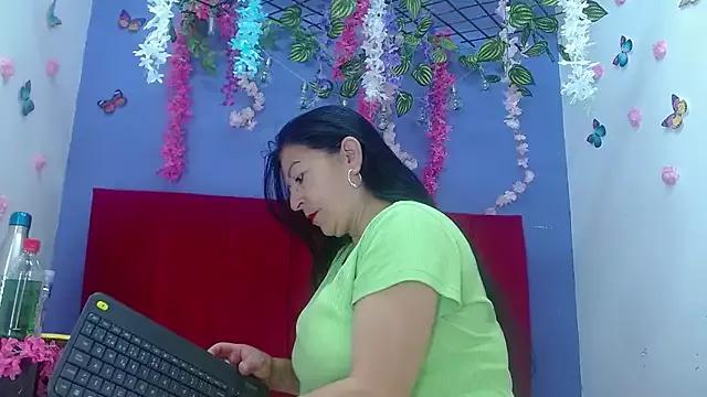 andrea_lopeez from StripChat is Freechat