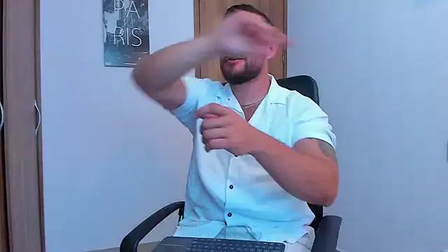 AndrewDiaz from StripChat is Freechat