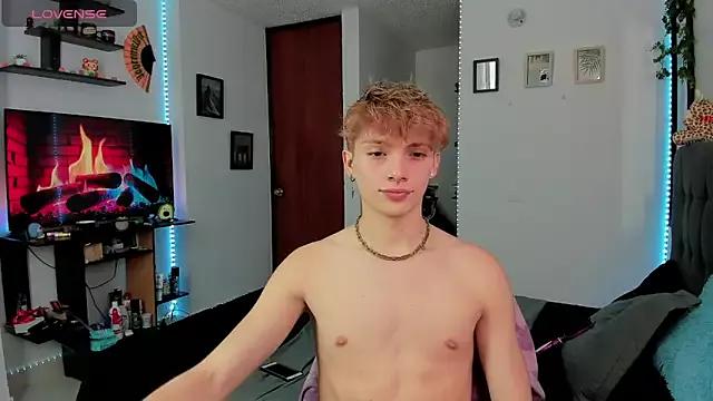 andybxby from StripChat is Freechat